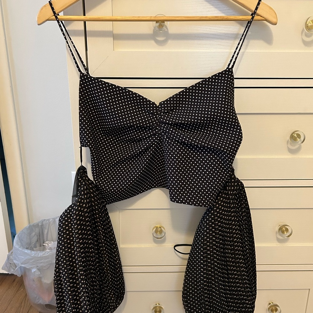 Alice + Olivia Black and White Polka Dot Crop Top - Picture 2 of 3